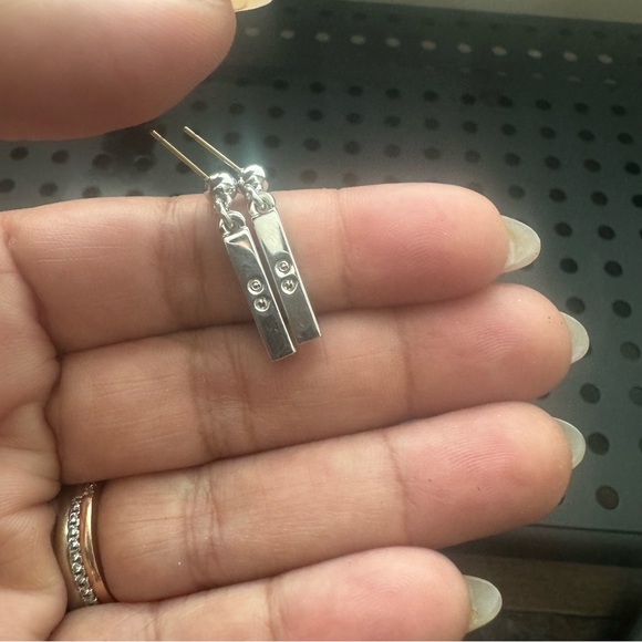 Beautiful Swarovski earrings. Mint condition - Picture 2 of 3